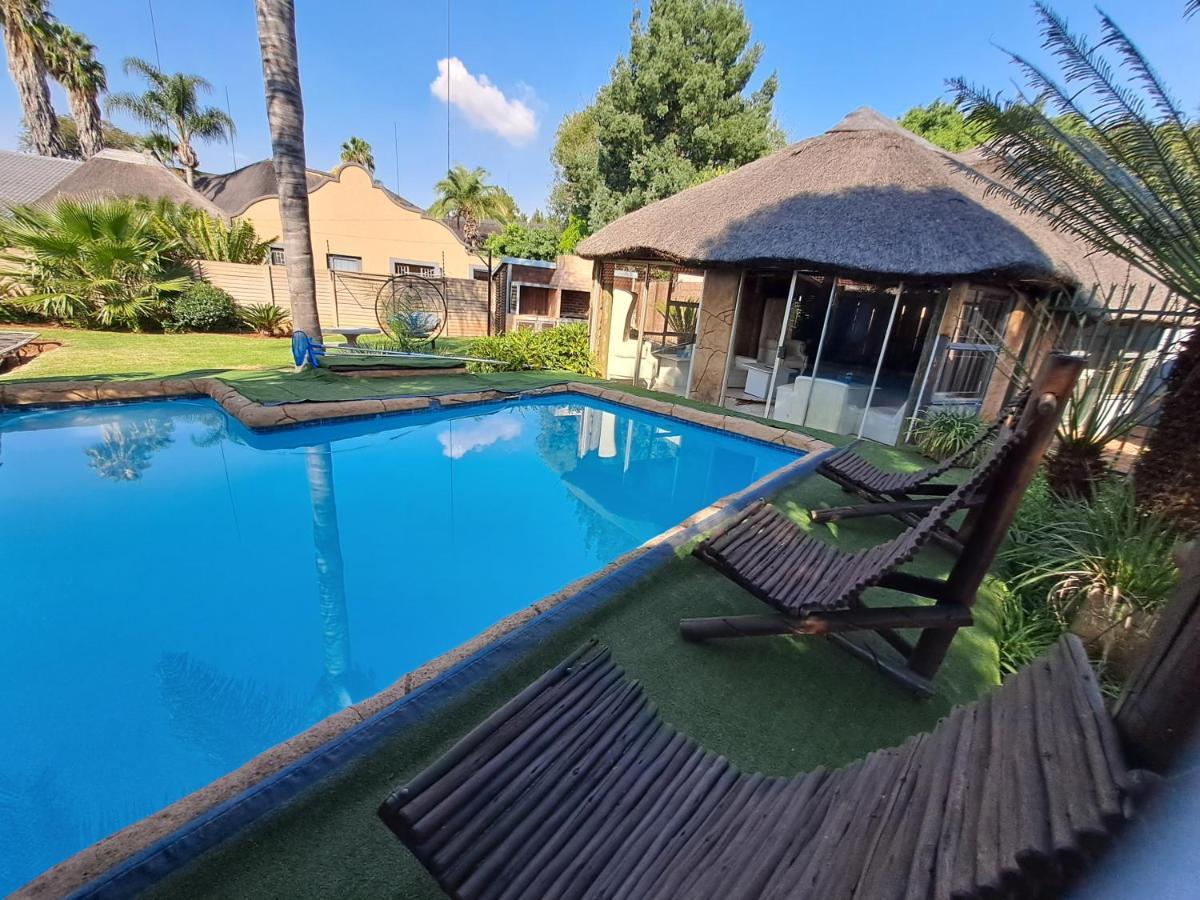 Residential Inn Pretoria-Noord Exterior foto
