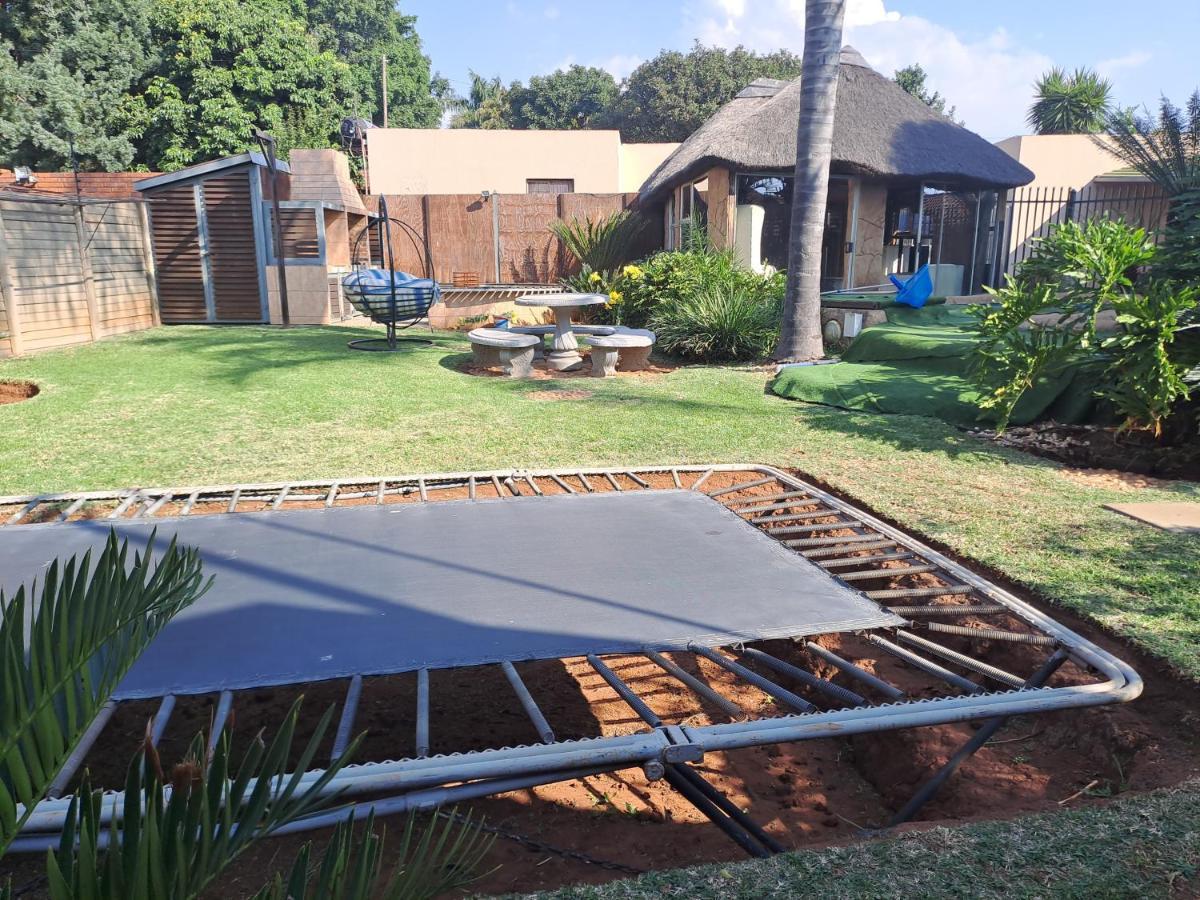 Residential Inn Pretoria-Noord Exterior foto